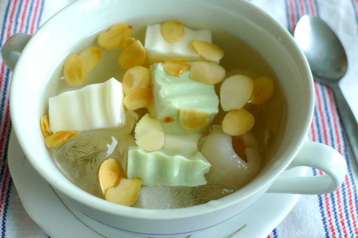 Che Khuc Bach (Vietnamese Panna Cotta)_BP1